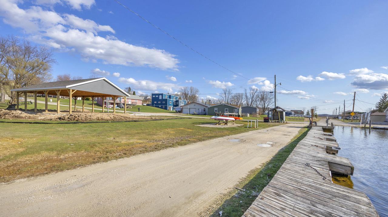 W154 Highland AVENUE