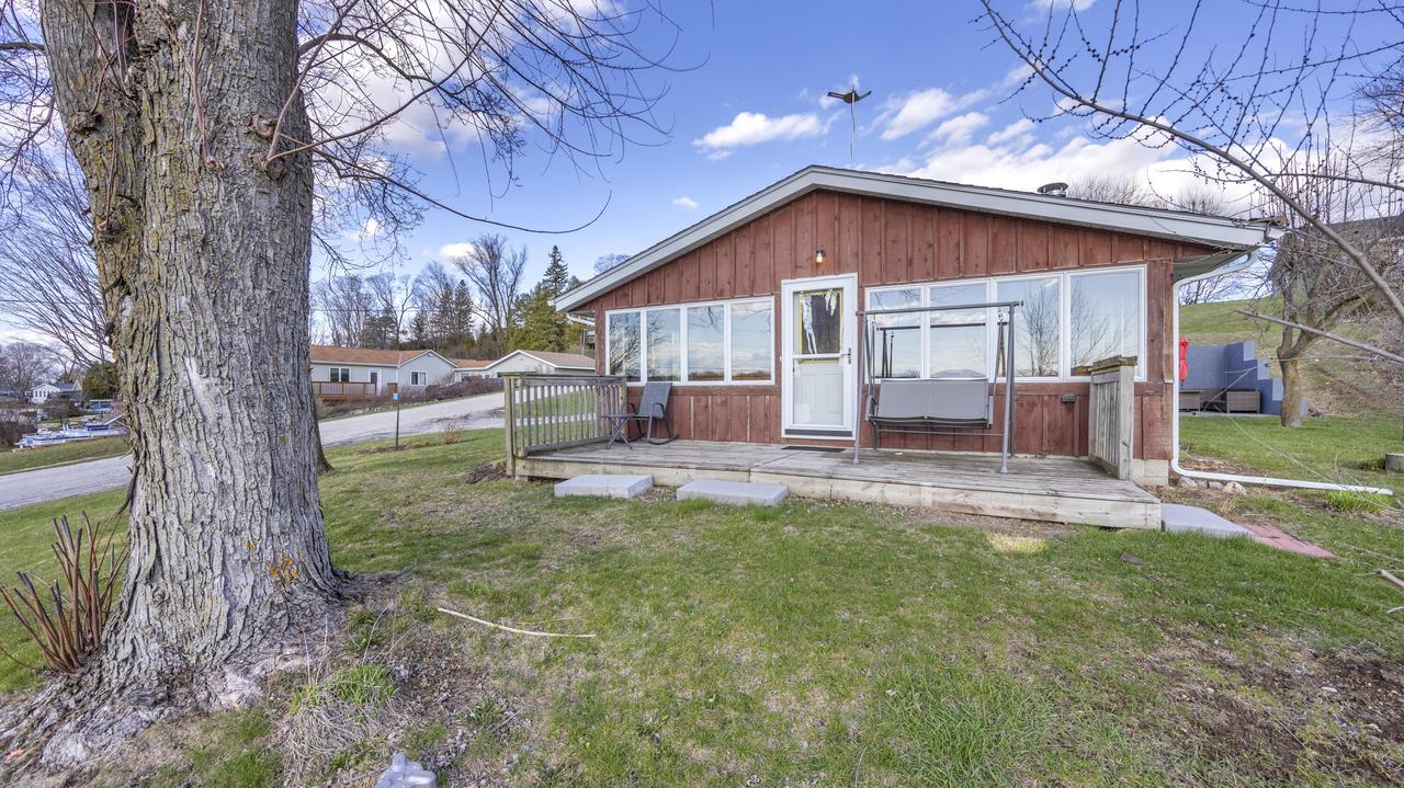 W154 Highland AVENUE