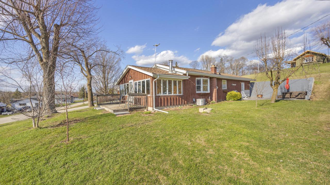 W154 Highland AVENUE