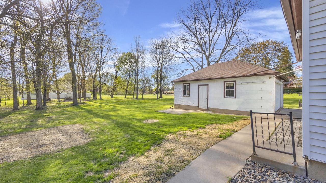 127 North Elm STREET