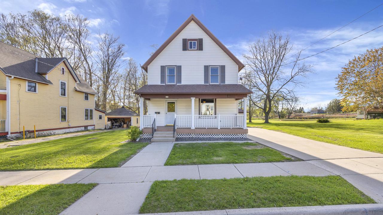 127 North Elm STREET