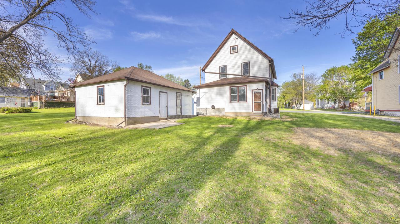 127 North Elm STREET