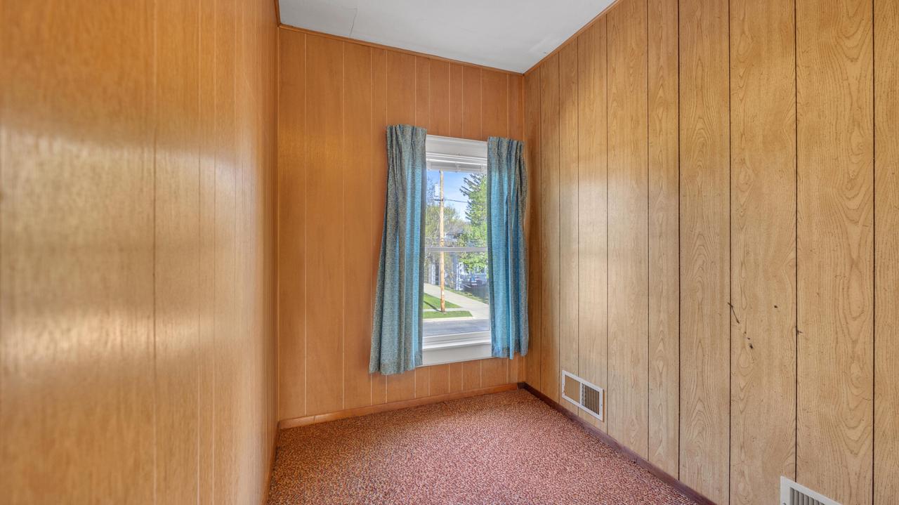 127 North Elm STREET