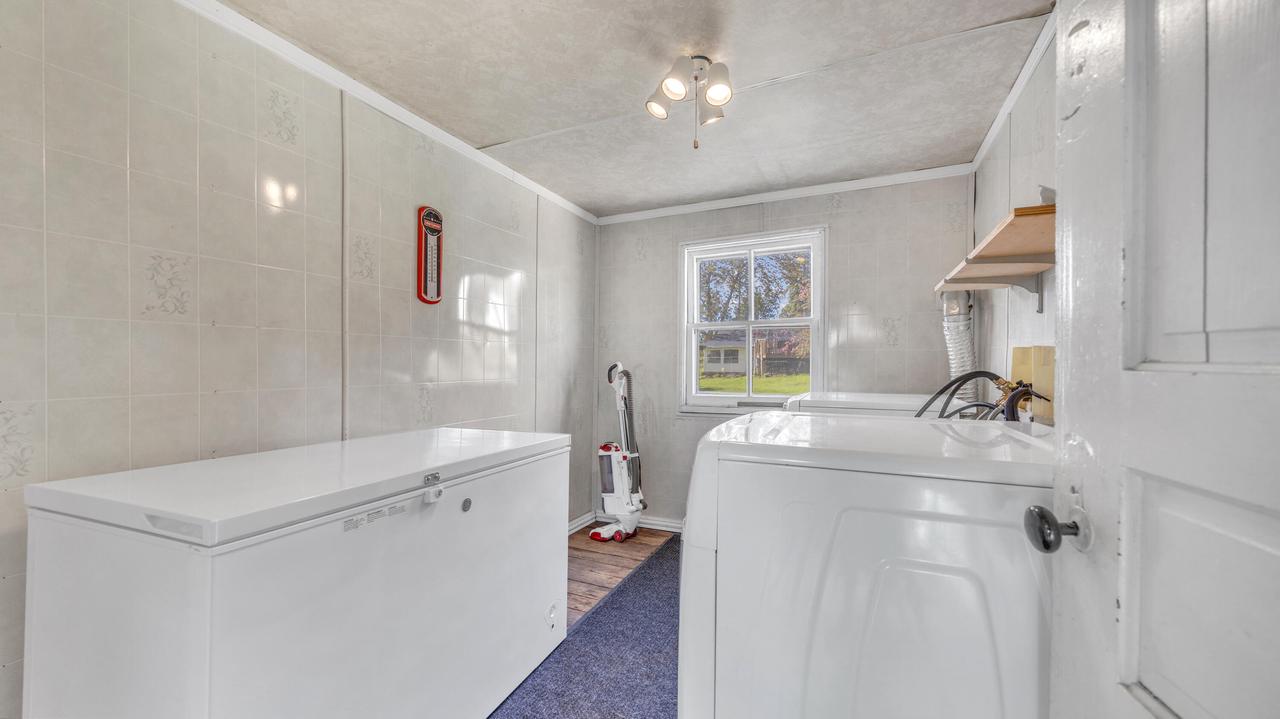 127 North Elm STREET