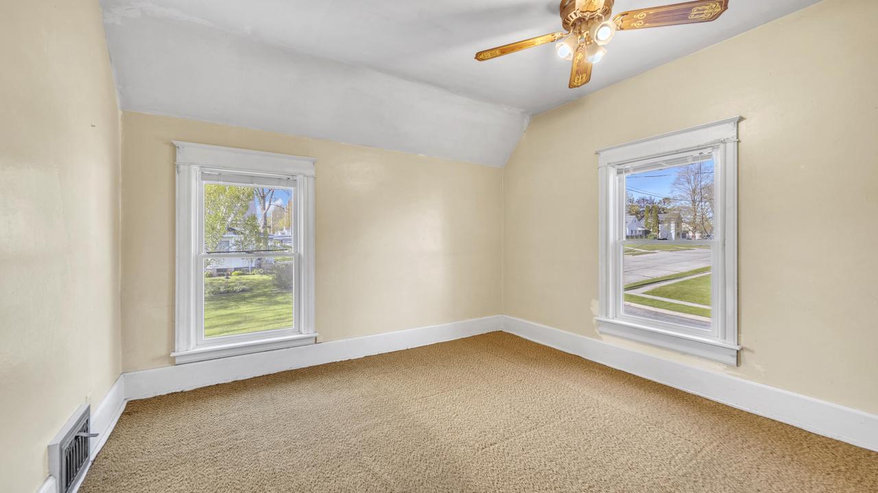 127 North Elm STREET