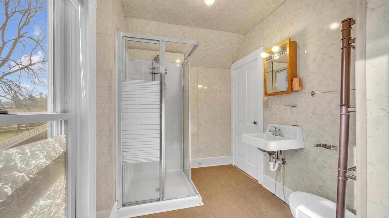 127 North Elm STREET