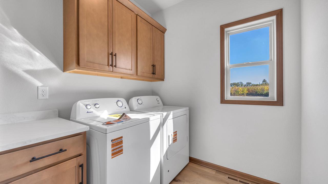 W1298 Floral Park LANE