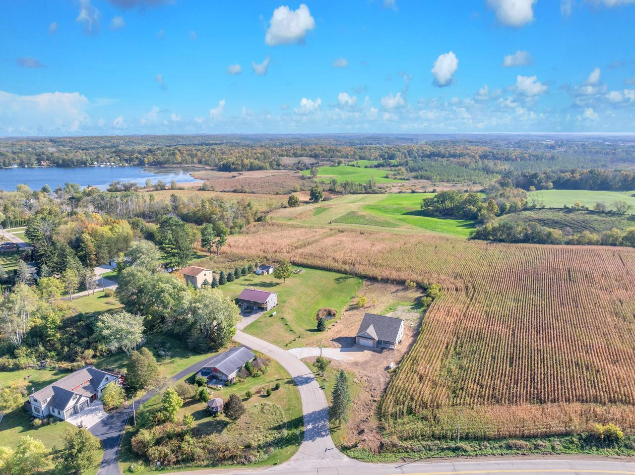 W1298 Floral Park LANE