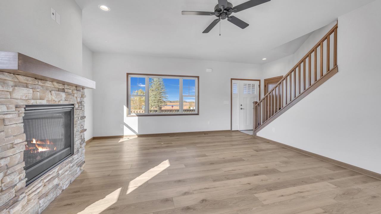 W1298 Floral Park LANE