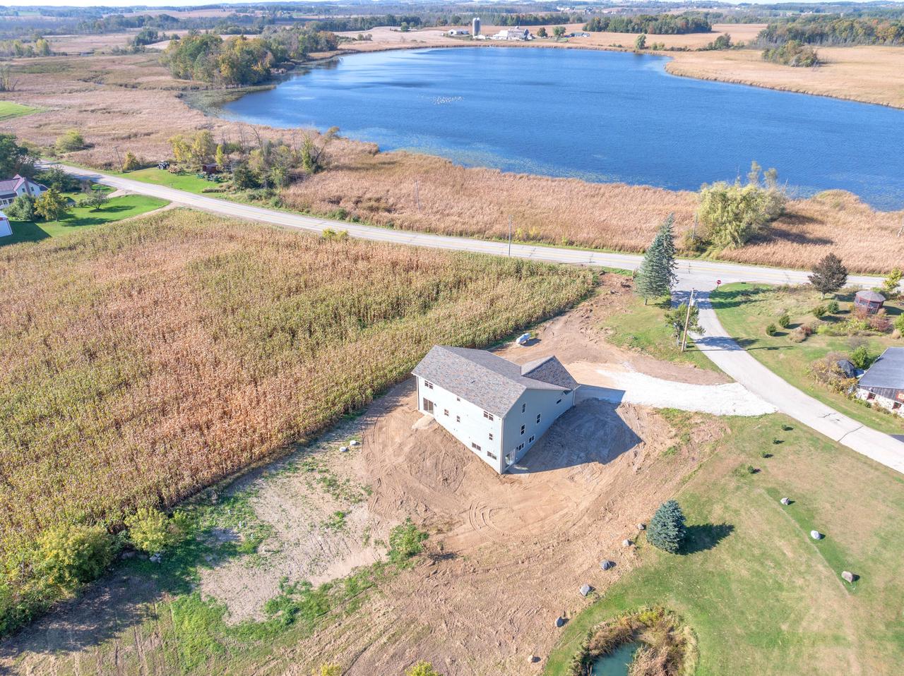 W1298 Floral Park LANE