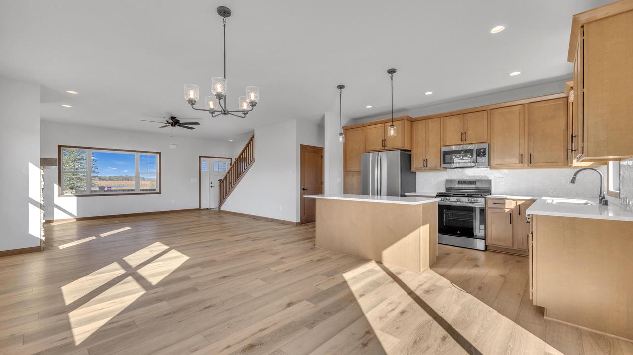 W1298 Floral Park LANE