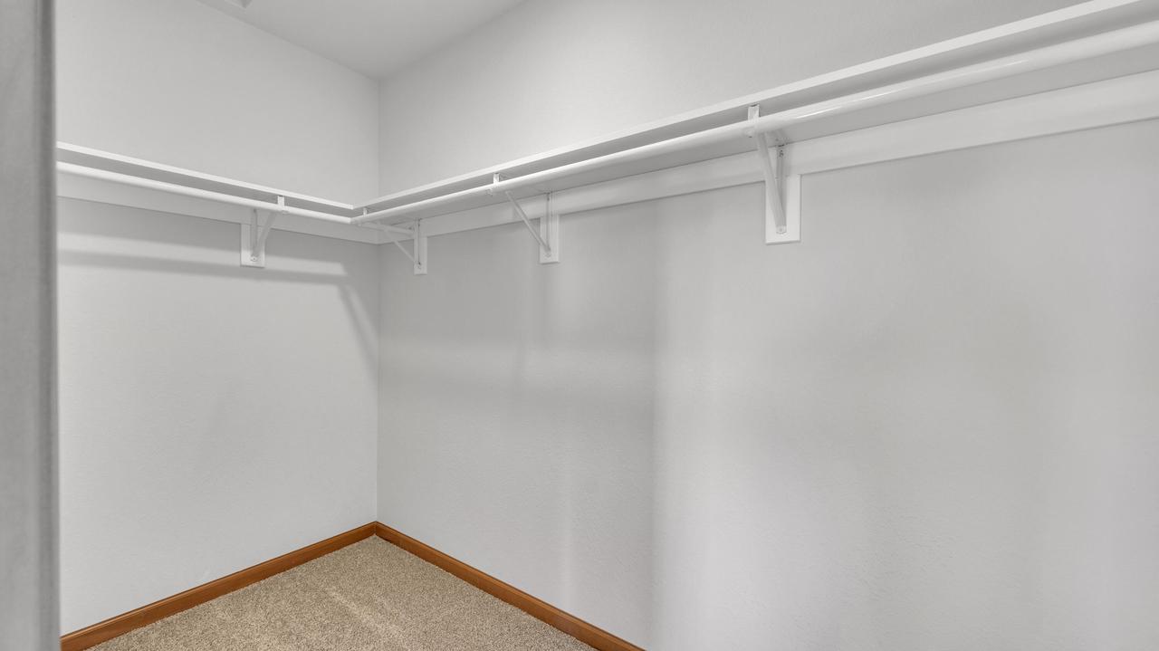 W1298 Floral Park LANE