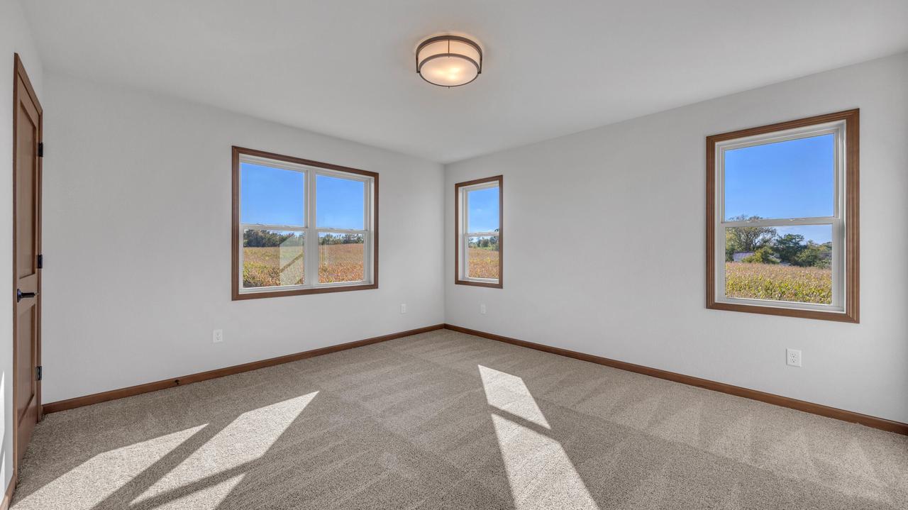 W1298 Floral Park LANE