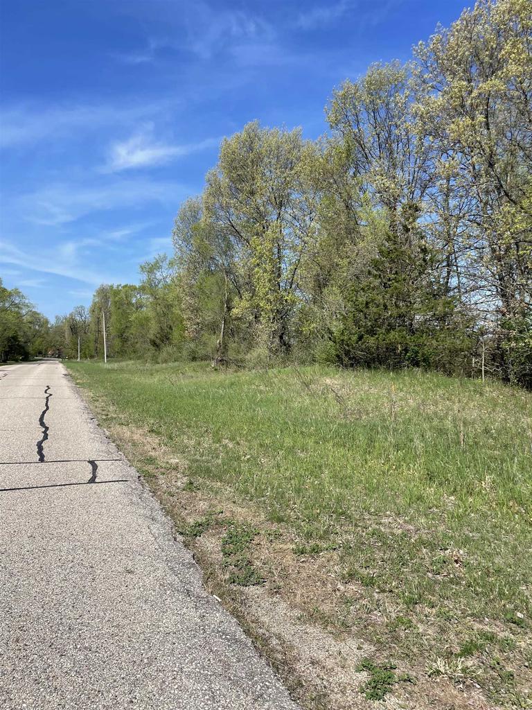 2 Acres Freedom Road