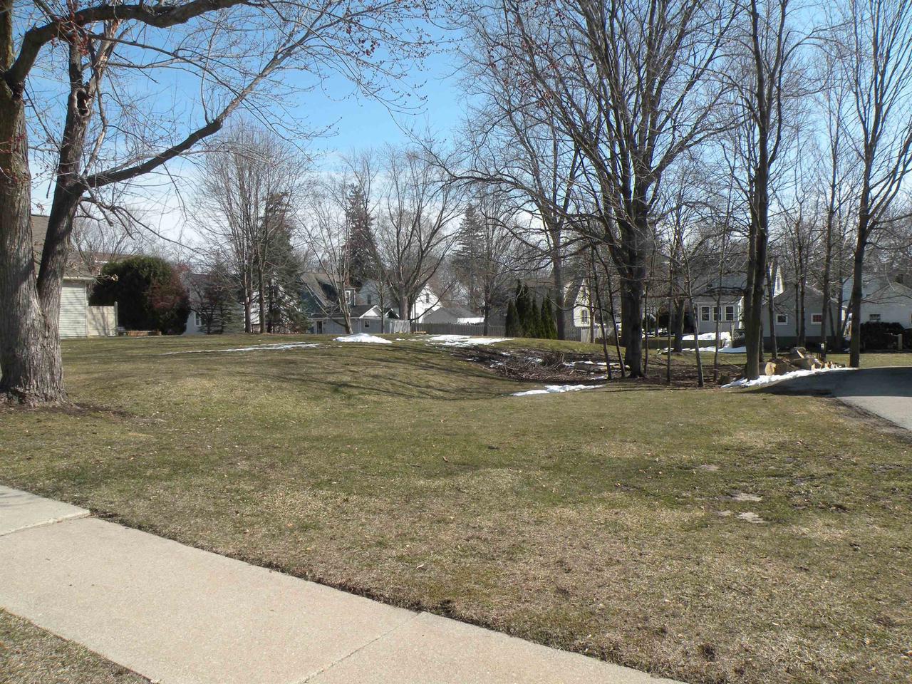 811 South Grove Street