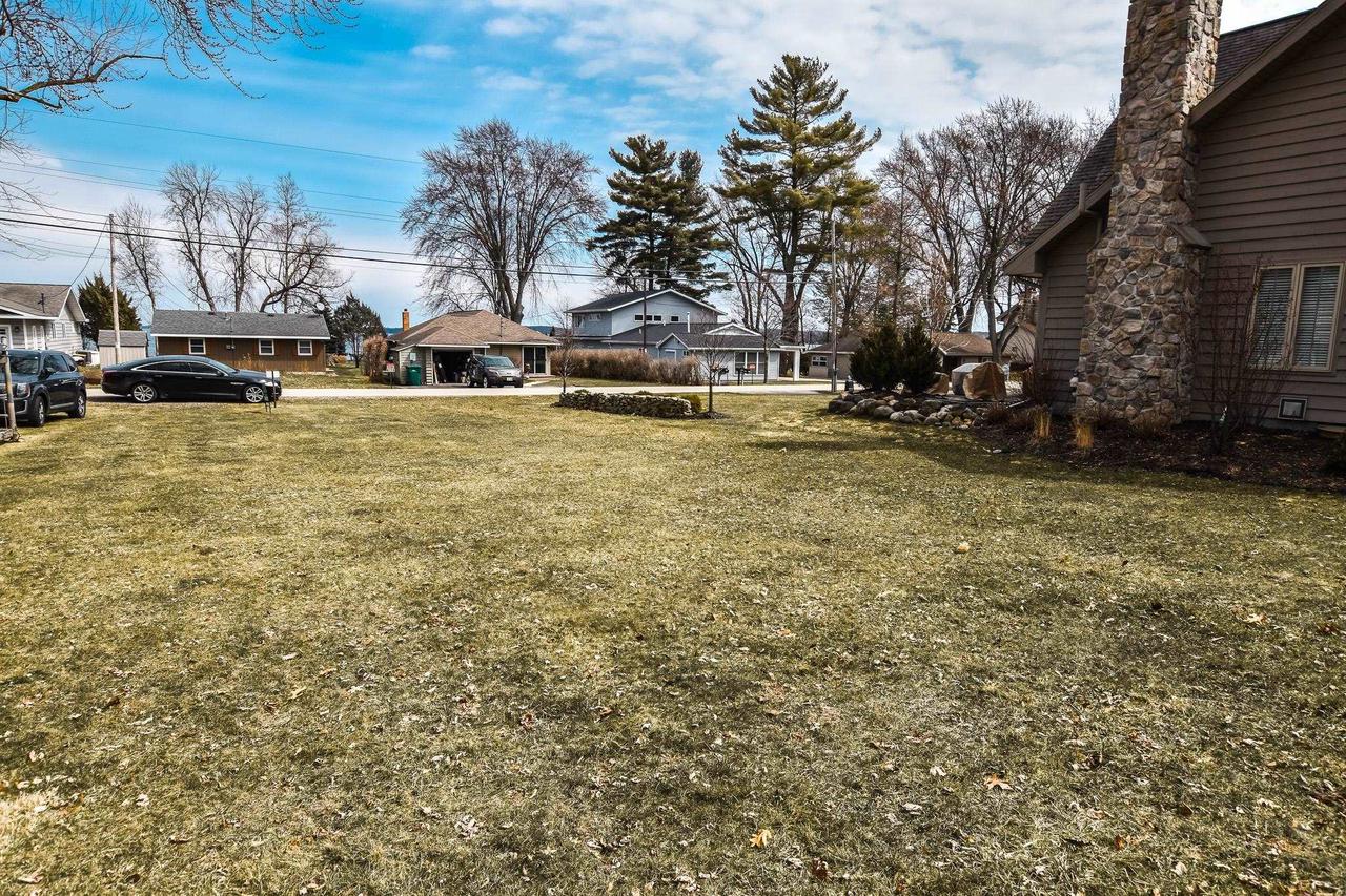 N4237 South Lakeshore Drive