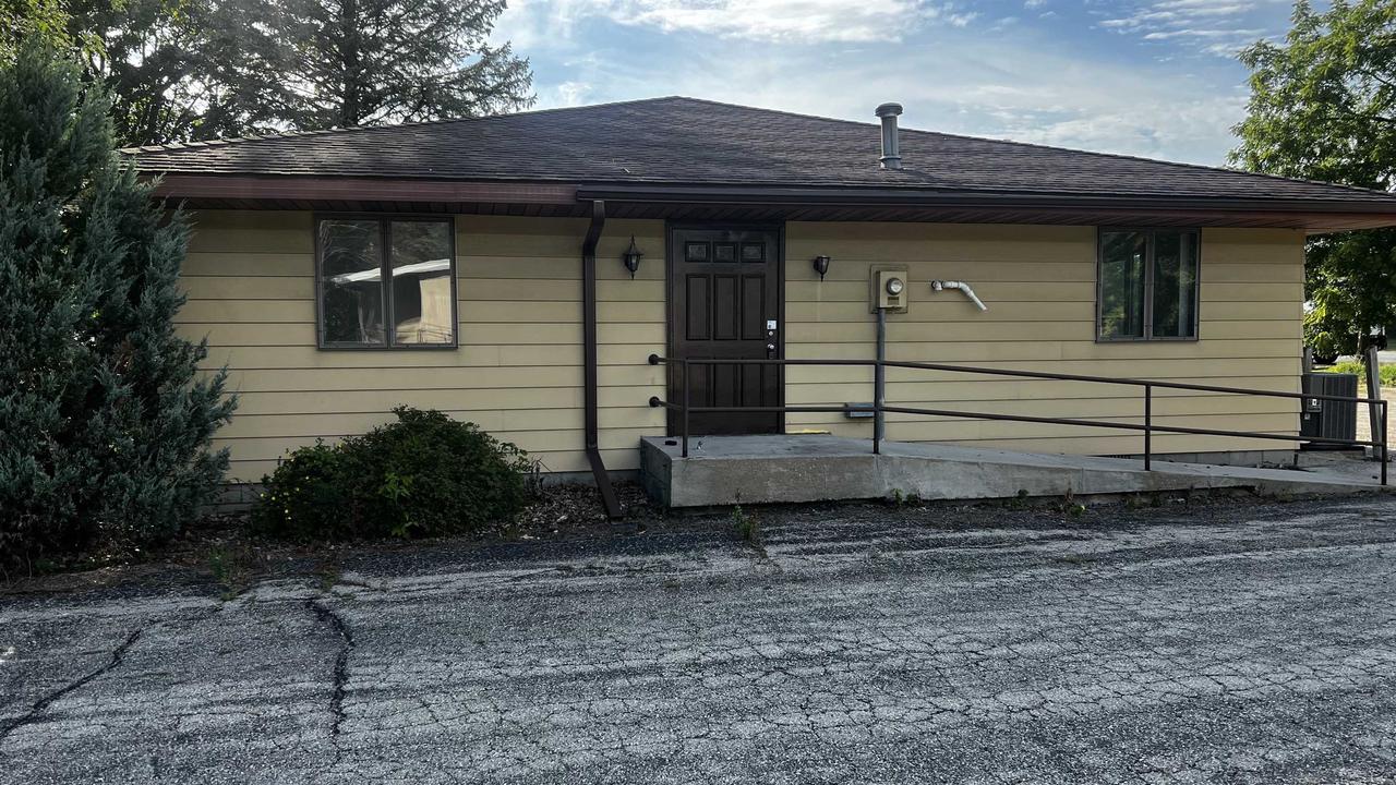 680 East Fond Du Lac Street