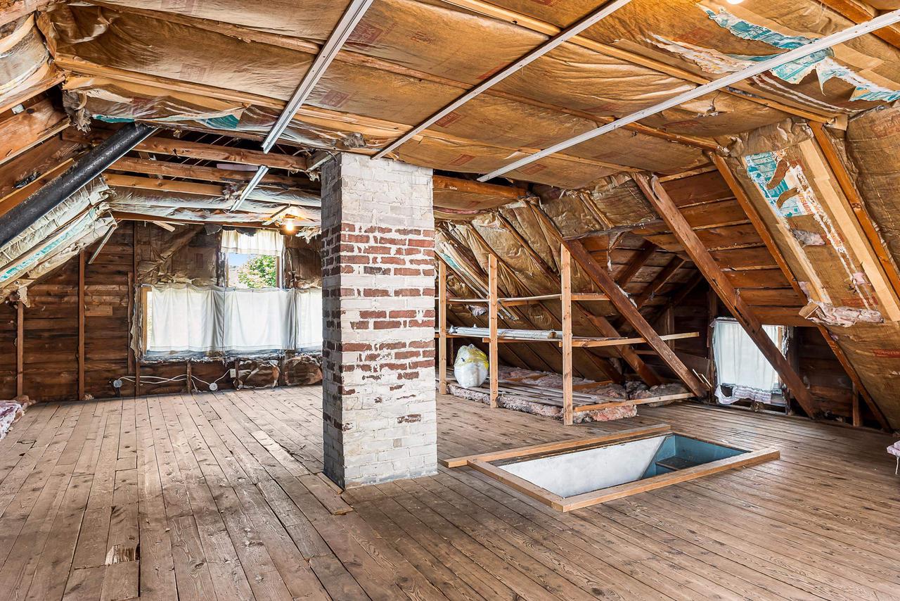 317 West Thorne Street