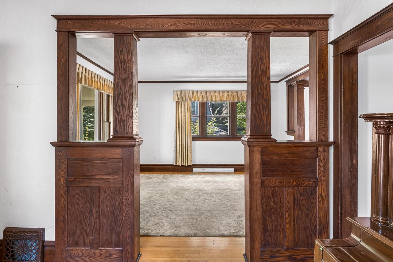 317 West Thorne Street