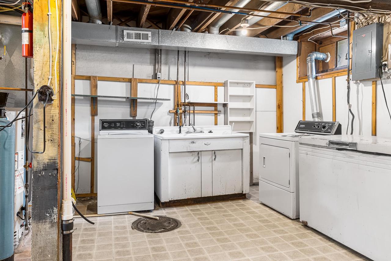 317 West Thorne Street