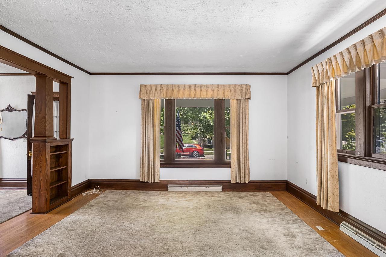 317 West Thorne Street