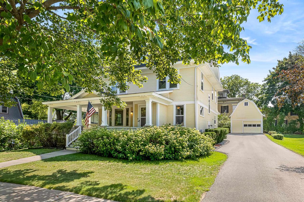 317 West Thorne Street