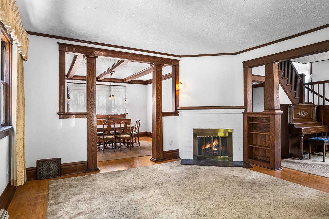 317 West Thorne Street