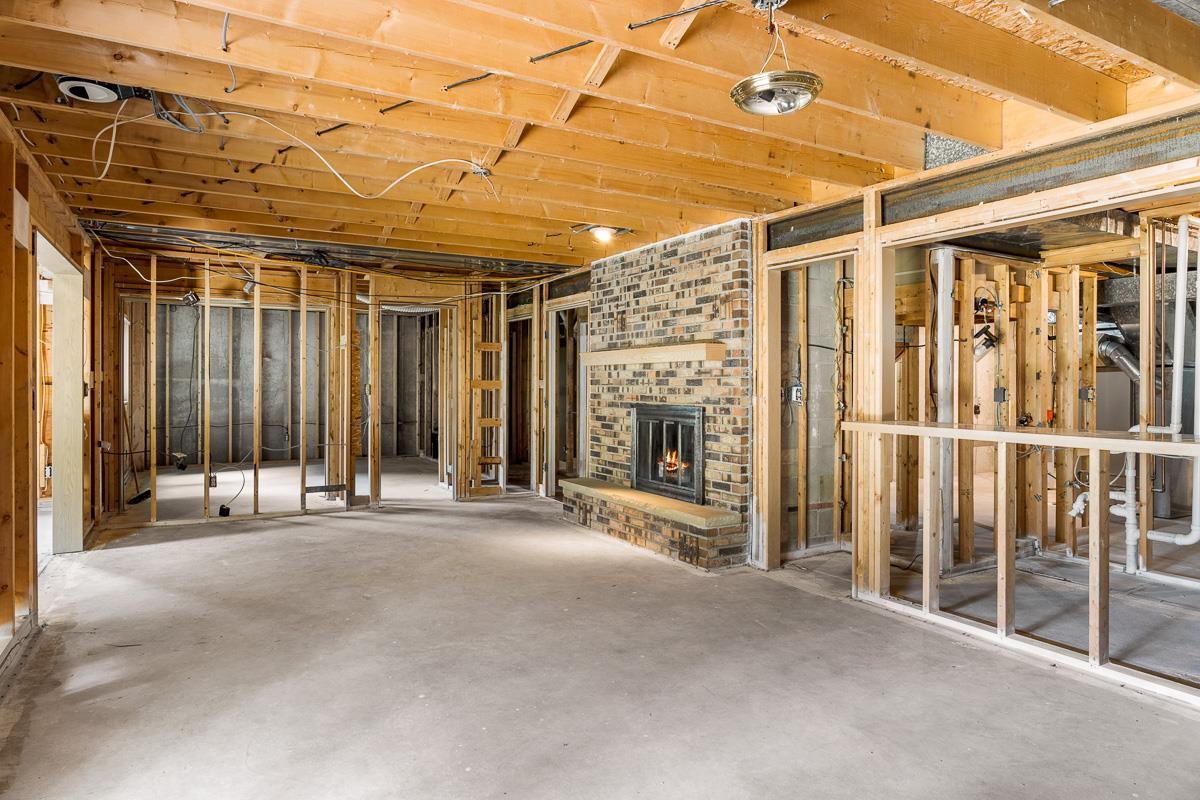 303 Lac Verde Circle