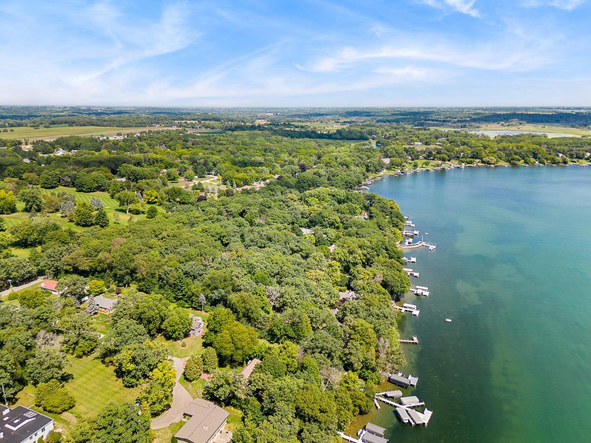 303 Lac Verde Circle