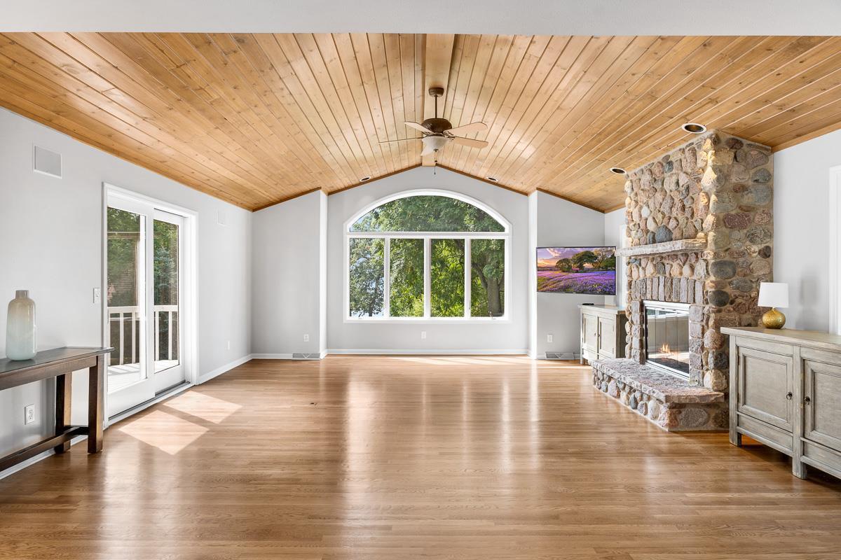 303 Lac Verde Circle