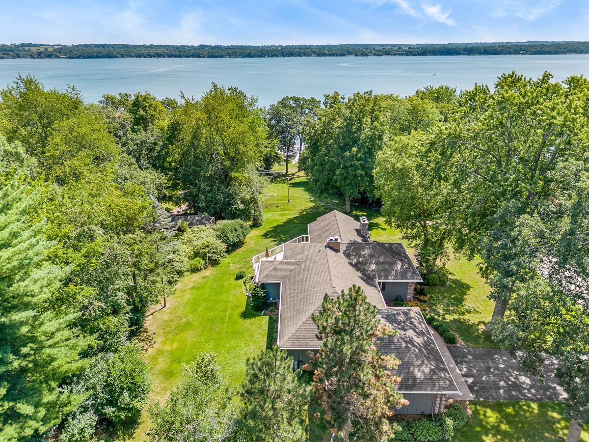 303 Lac Verde Circle