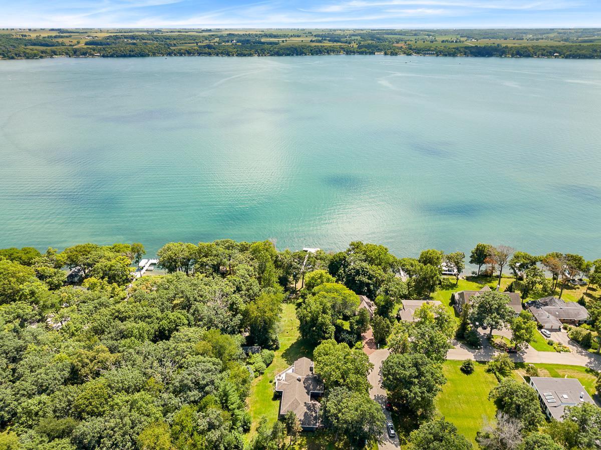 303 Lac Verde Circle