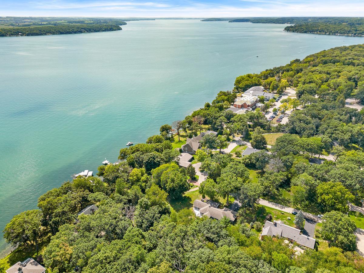 303 Lac Verde Circle