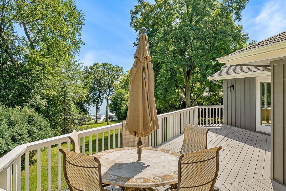 303 Lac Verde Circle