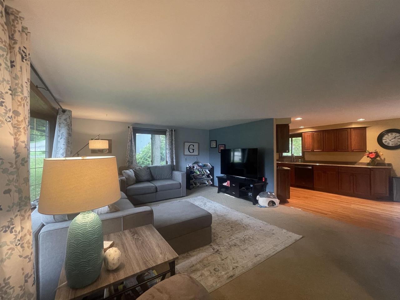 719 Hillside Terrace