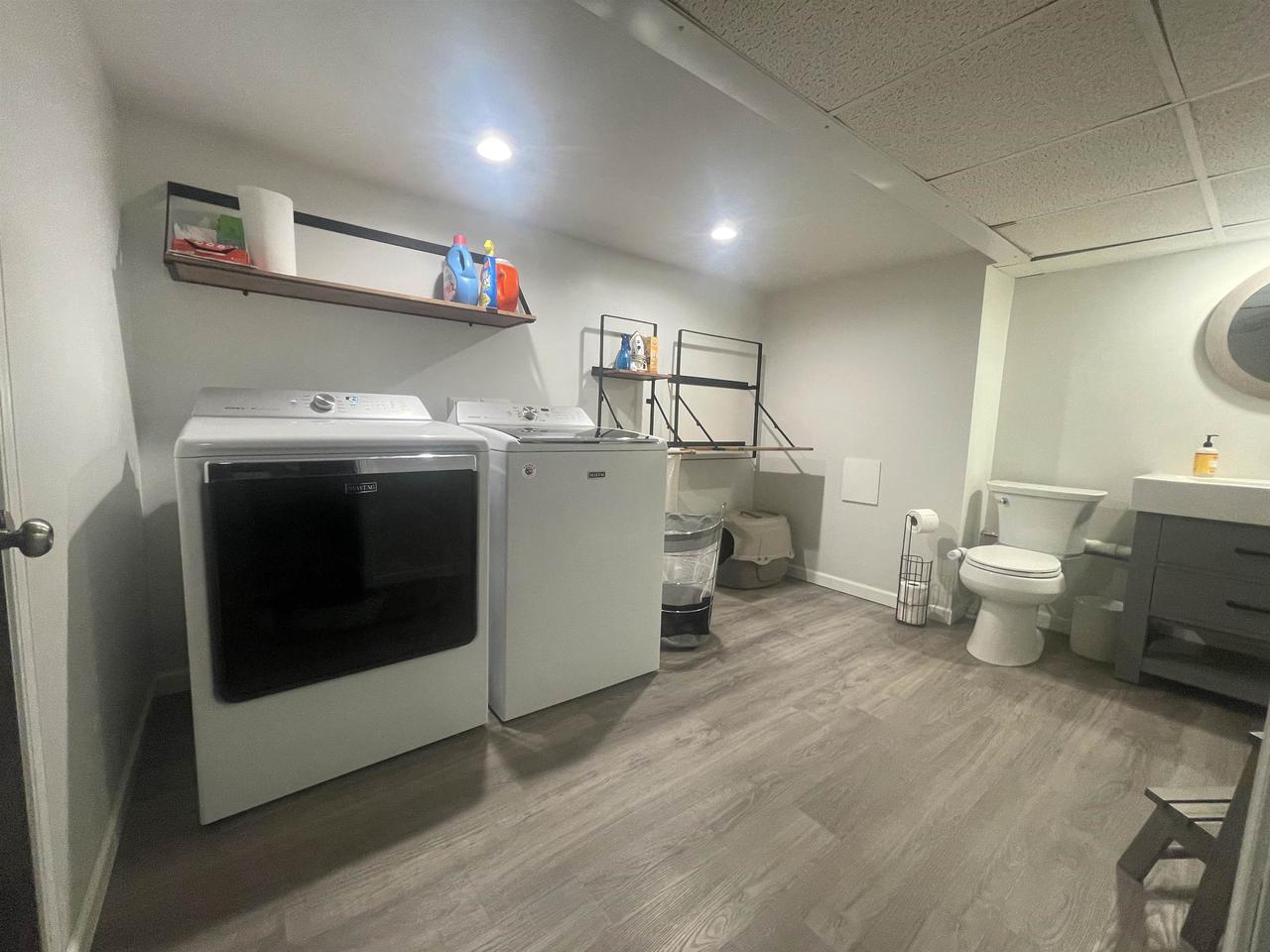 719 Hillside Terrace