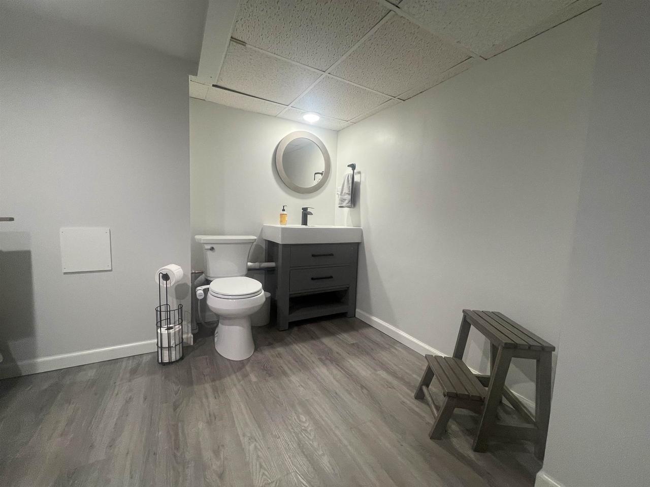 719 Hillside Terrace