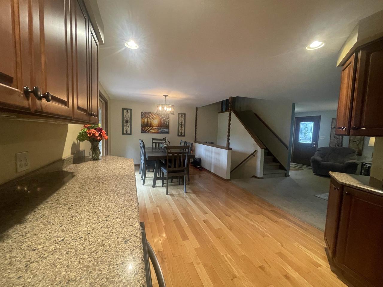 719 Hillside Terrace