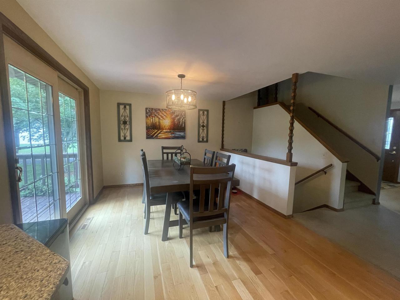 719 Hillside Terrace