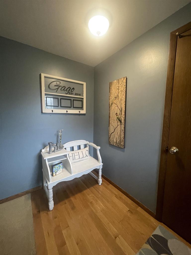 719 Hillside Terrace