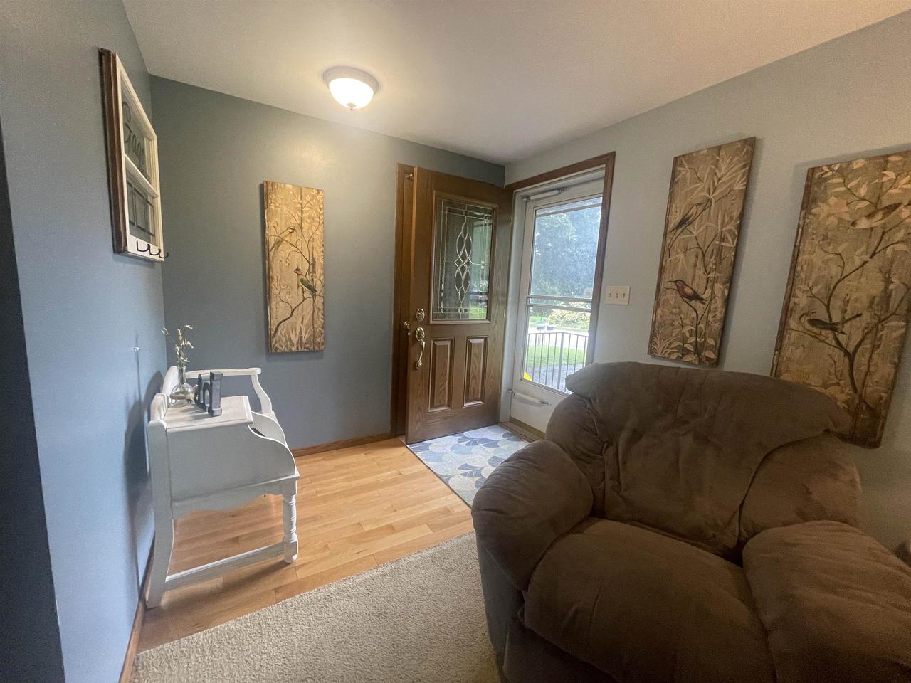 719 Hillside Terrace