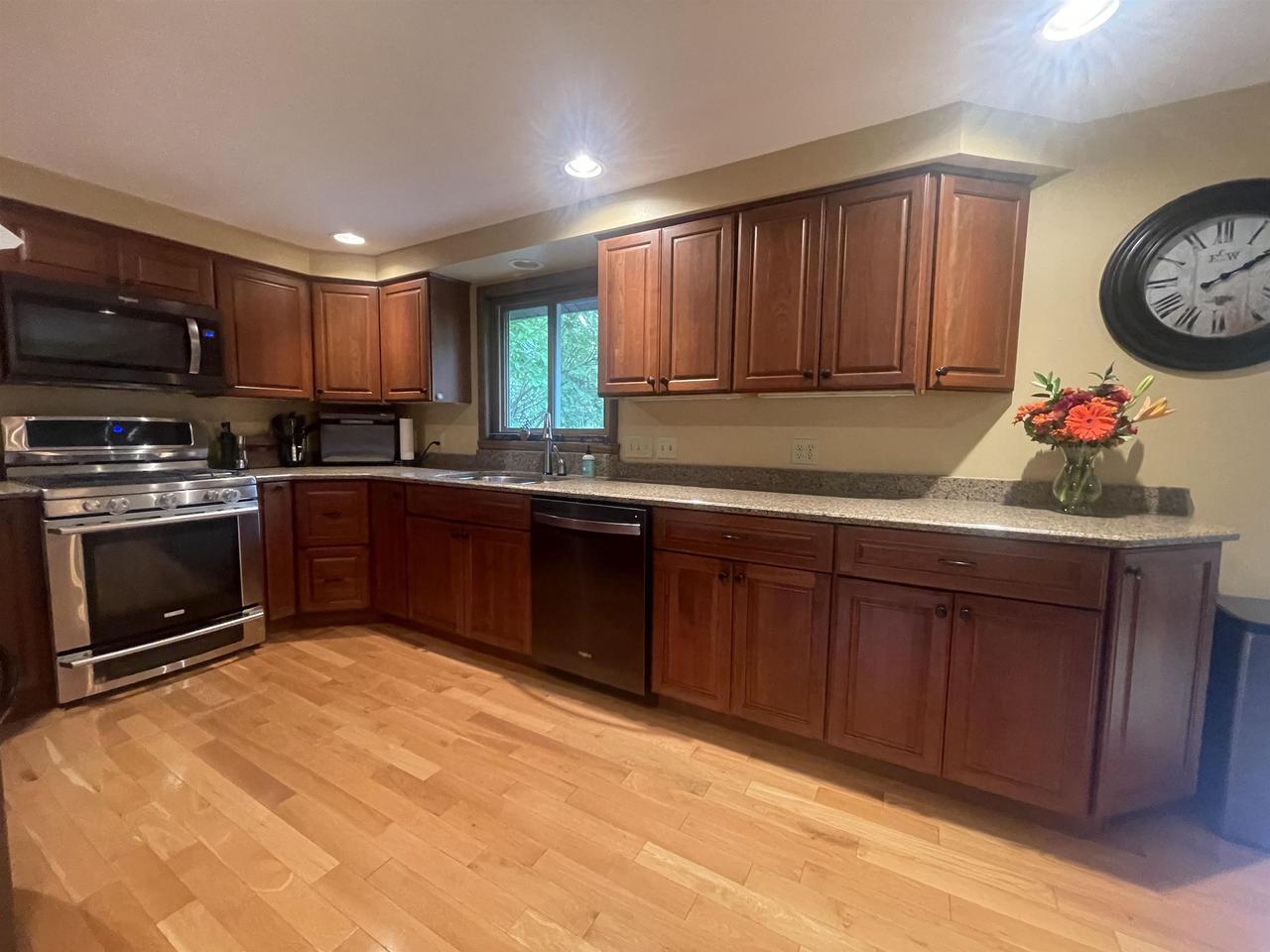 719 Hillside Terrace