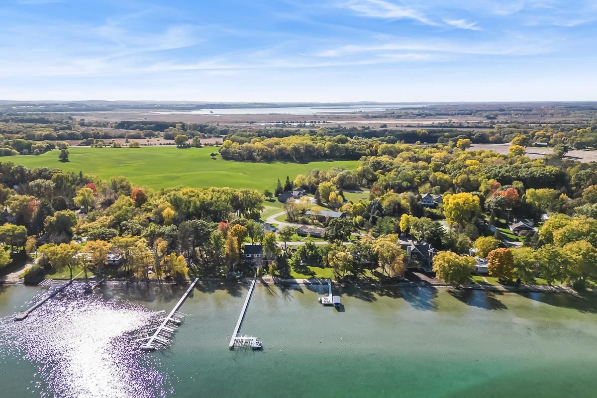 N4326 South LAKESHORE Drive