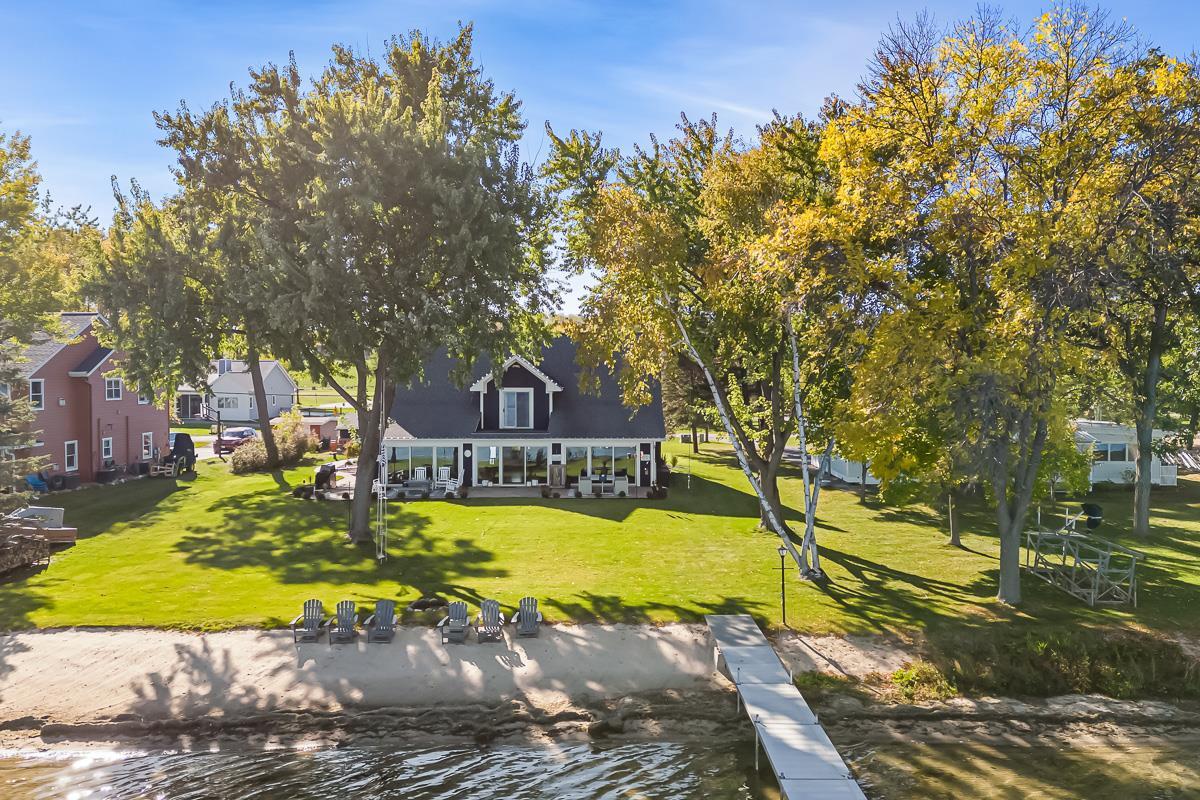 N4326 South LAKESHORE Drive