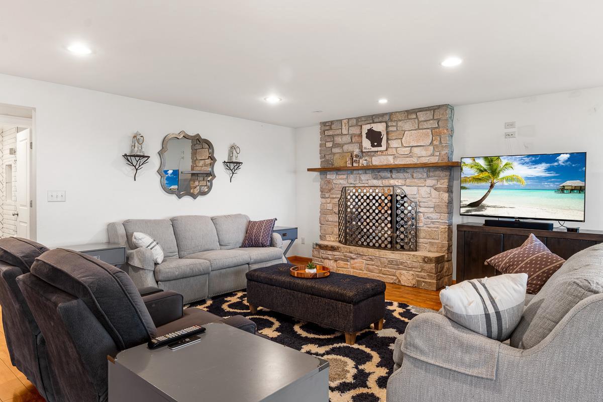 N4326 South LAKESHORE Drive