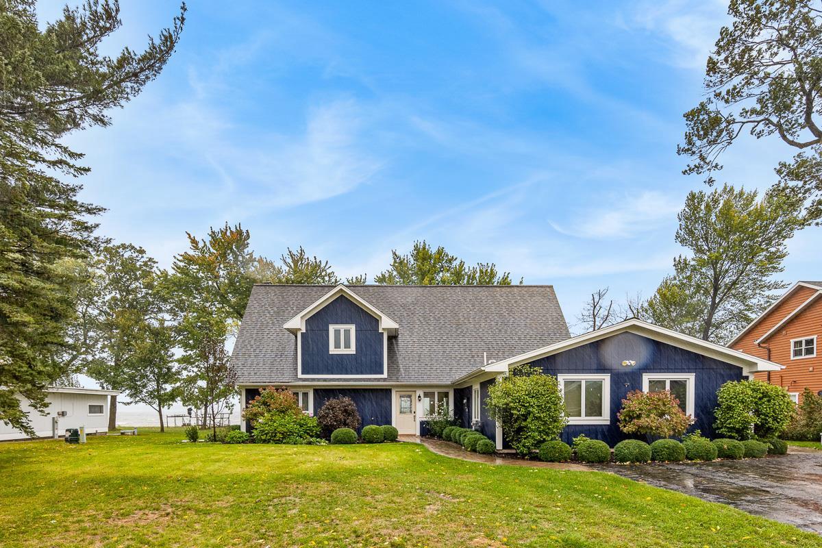 N4326 South LAKESHORE Drive