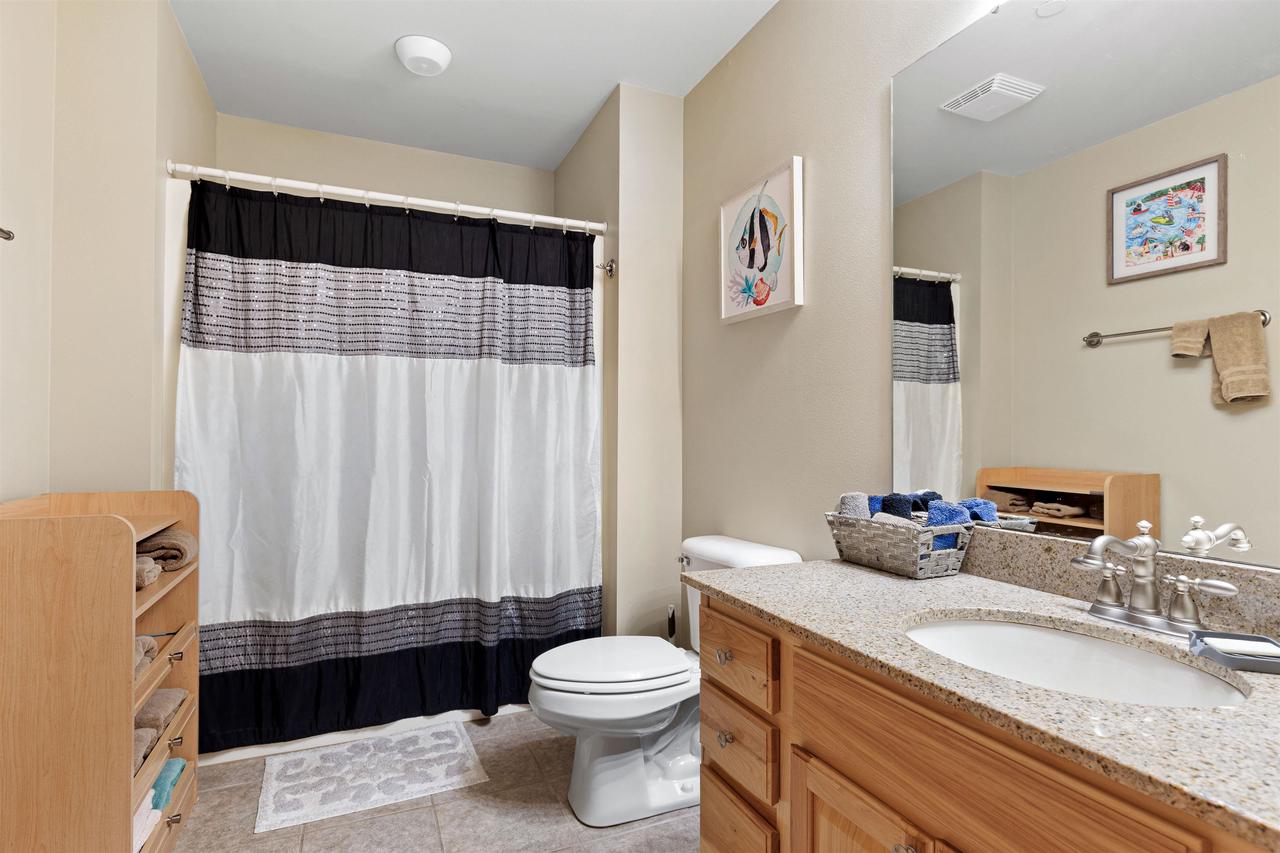 1841-2 20th Boulevard 0102