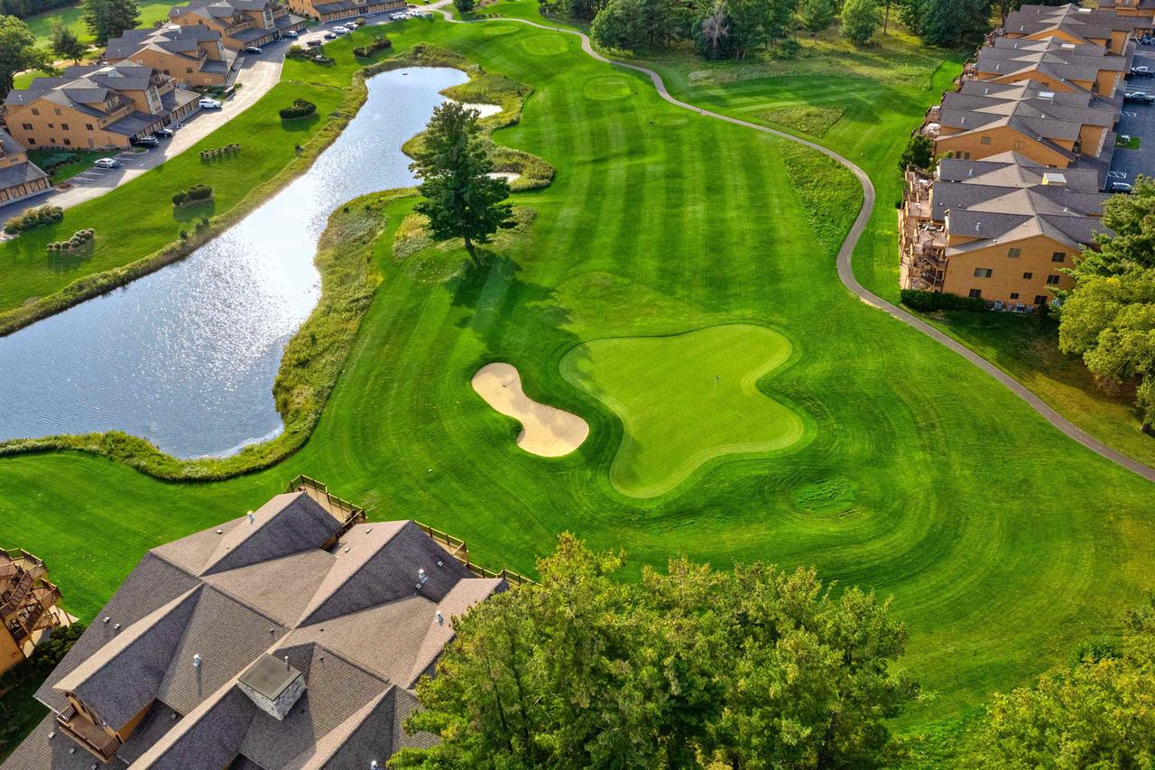 1841-2 20th Boulevard 0102