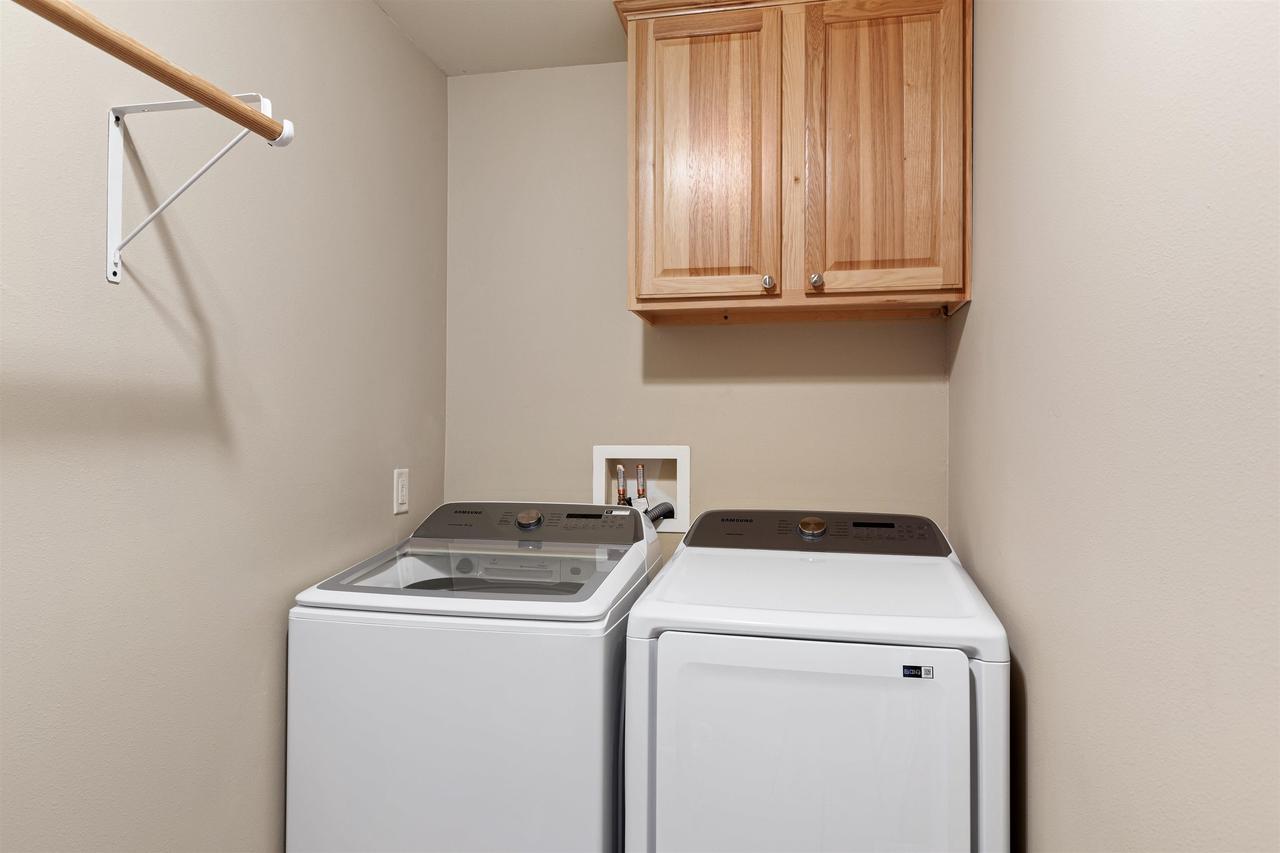 1841-2 20th Boulevard 0102