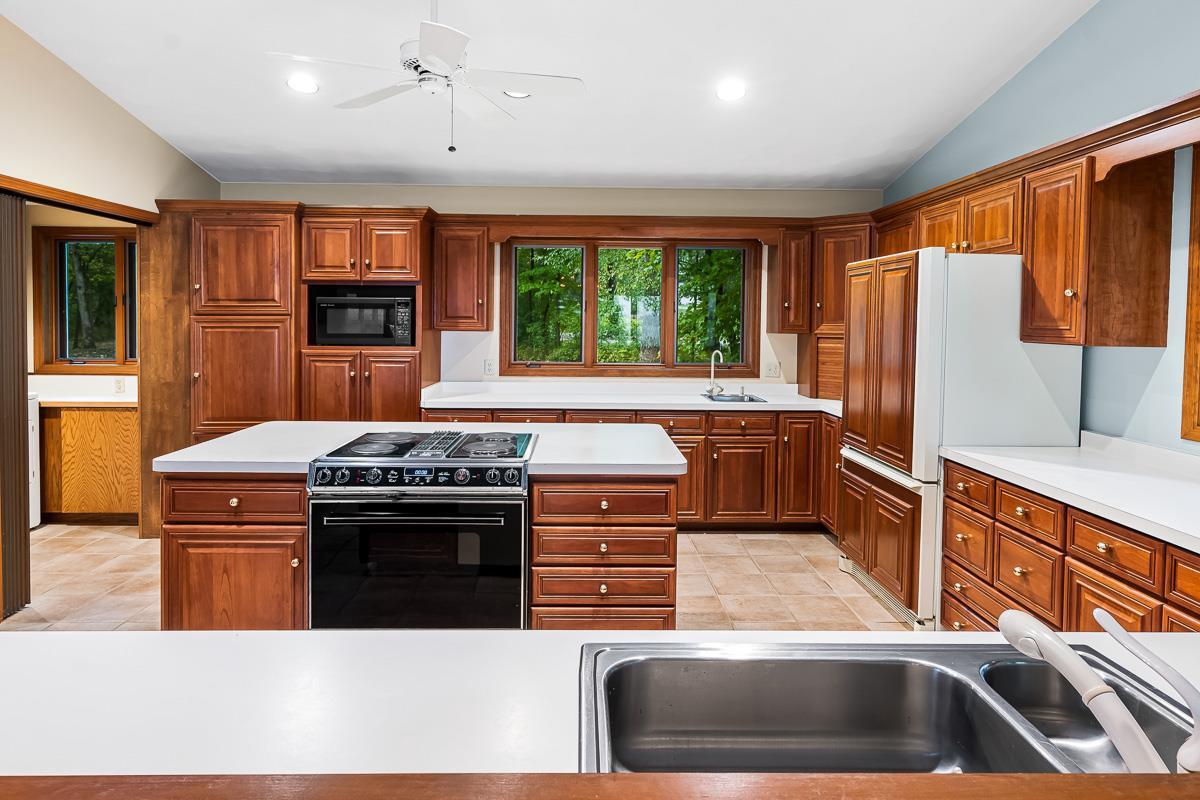 W1450 Spring Grove Road